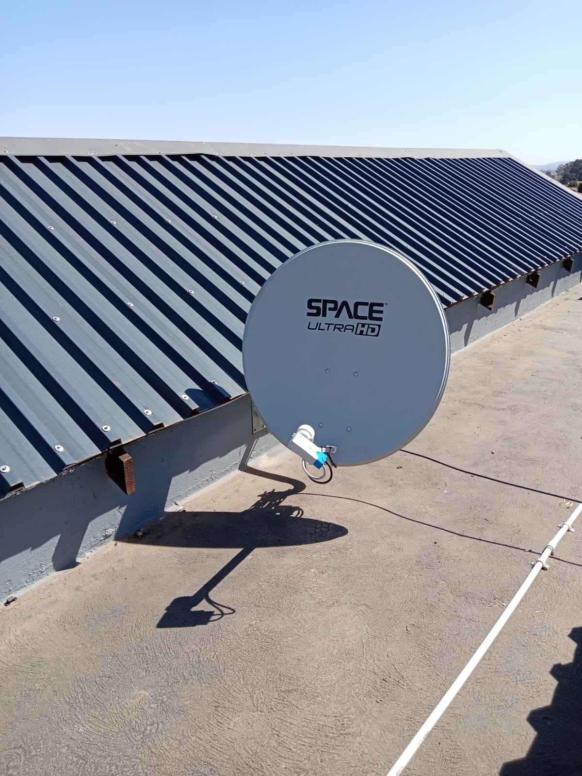 Rooftop satellite installation